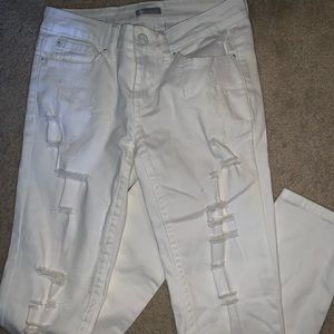 SIZE 7 white ripped skinny jeans